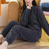 DERMEARNE 1 Set Winter Pajamas Warm Plush 2-Piece Sleepwear Set Stylish Comfortable Pullover And Pants for Autumn Winter