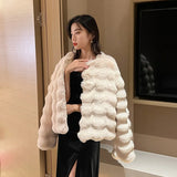 White Fur Coat for Women Autumn and Winter New Style Short Imitation Fur Plush Collarless Top Short Top Warm and Trend