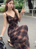 DERMEARNE Vintage Brown Plaid V Neck Sleeveless A-line Long Dresses Women Backless Holiday Lace-up Sundress Popular Summer Streetwear Chic