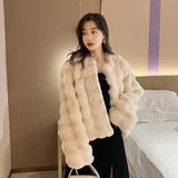 White Fur Coat for Women Autumn and Winter New Style Short Imitation Fur Plush Collarless Top Short Top Warm and Trend