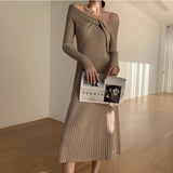 Off Shoulder Knitted Dress For Women'S Autumn And Winter High-End Design, Unique Slim Fitting Temperament Dress