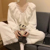 Autumn Winter Flannel Sleepwear Women New Cashmere Thickened Court Style Sweet Lace Senior Sense Lace Home Wear  Pijama