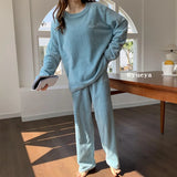 792699433-2